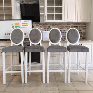 SET 4 SCAUNE FLY DE BAR GRI disponibil un set