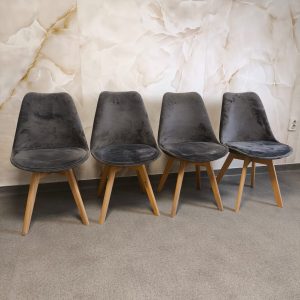 SET 4 SCAUNE DYA disponibil un set