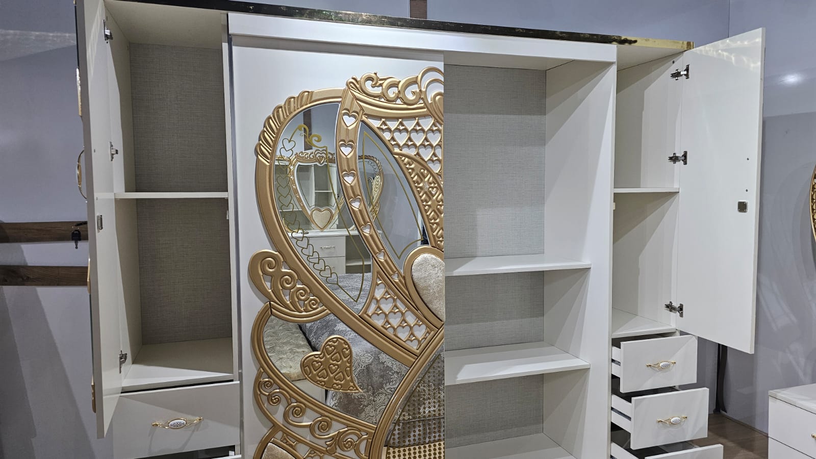 Dormitor complet Royal crem saltea inclusa 180x200cm - imagine 9