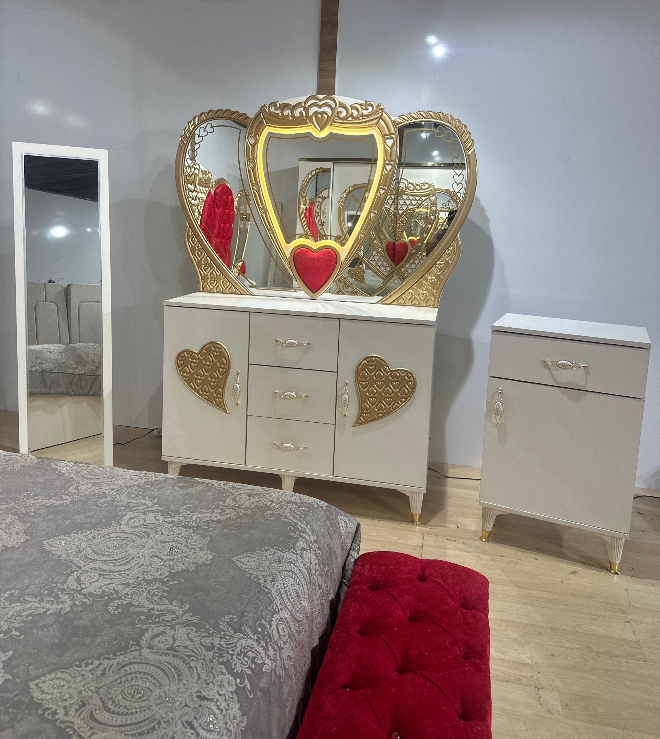 Dormitor complet Royal rosu saltea inclusa 180x200cm - imagine 3