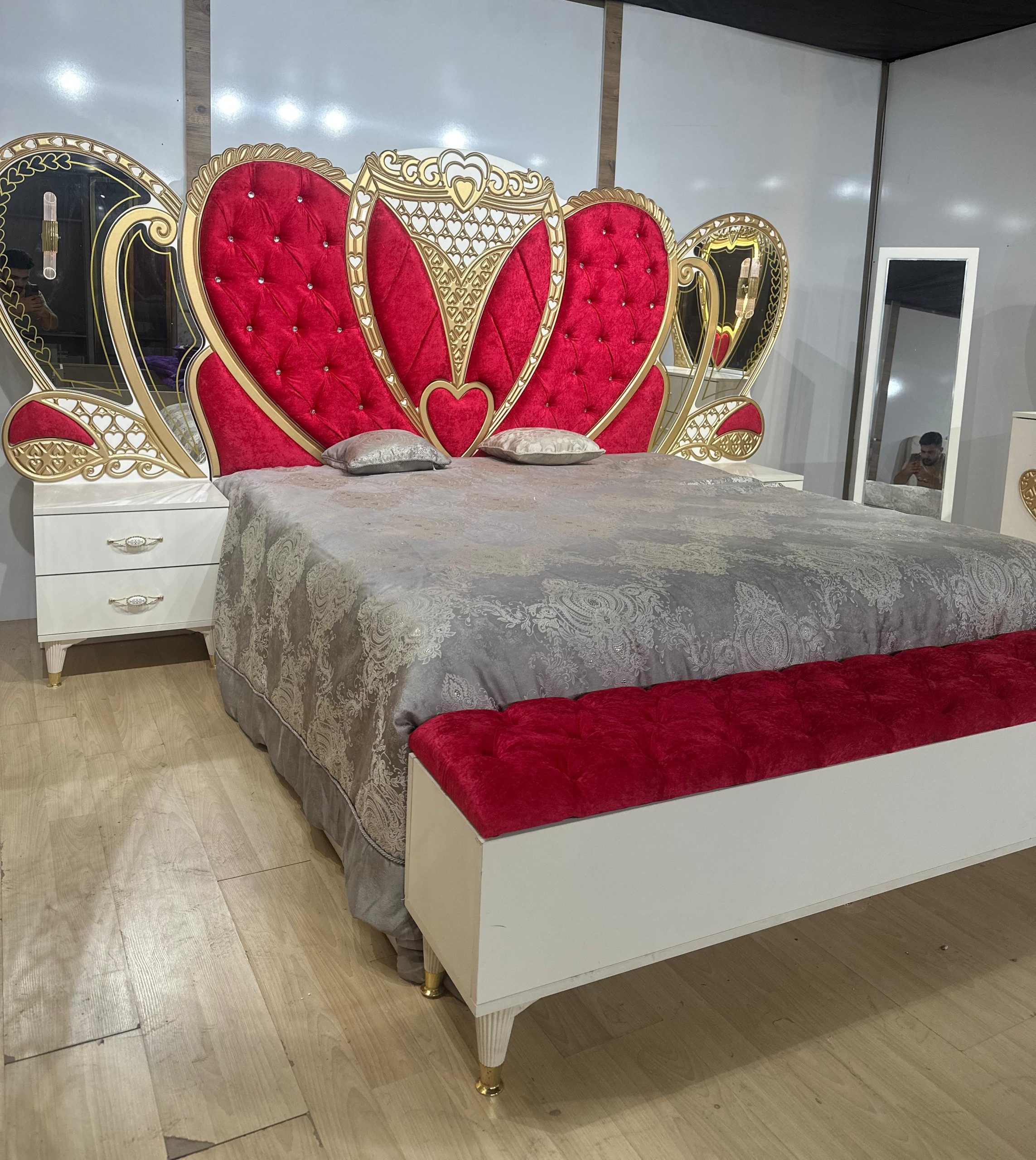 Dormitor complet Royal rosu saltea inclusa 180x200cm - imagine 4