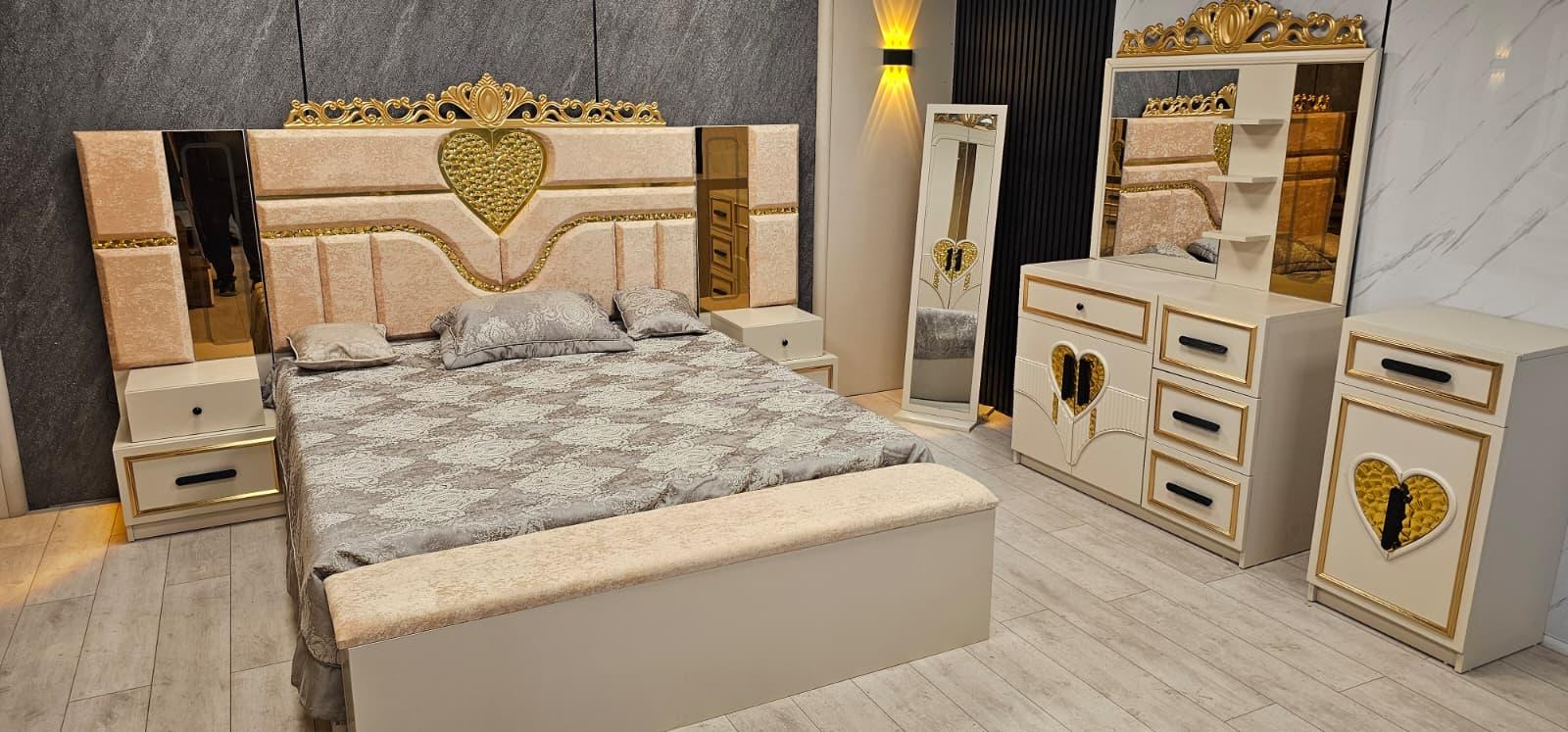 Dormitor complet Golden Love Crem saltea inclusa pat 180x200 - imagine 3