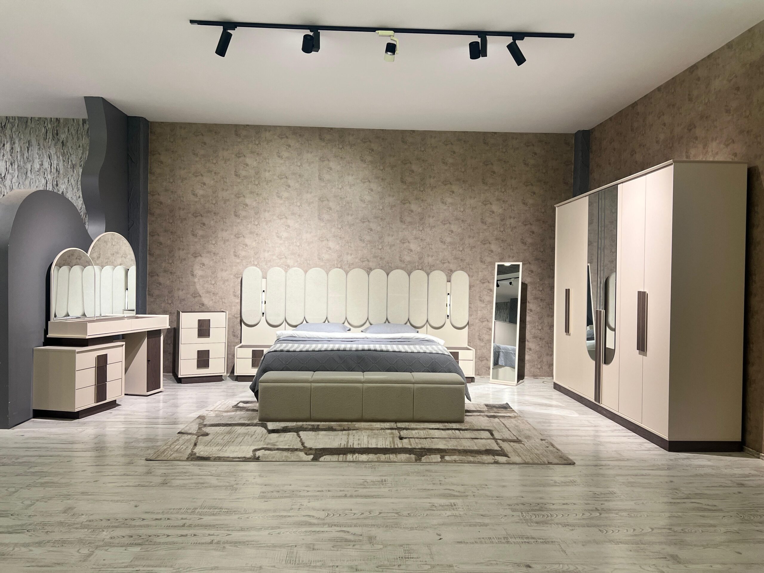 Dormitor complet LOTUS CU PAT DE 180X200 RABATABIL CU DEPOZITARE SALTEA INCLUSA