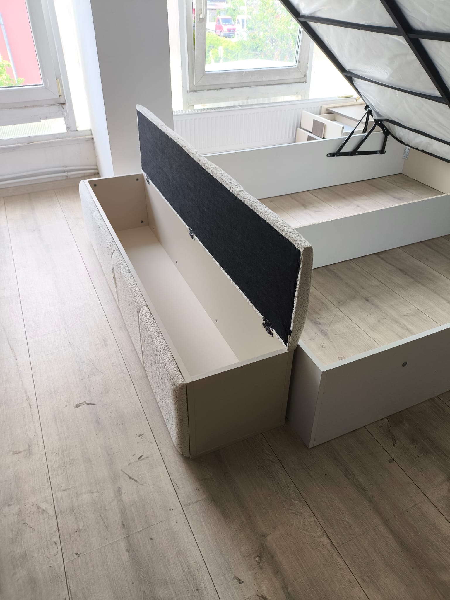 Dormitor complet LOTUS CU PAT DE 180X200 RABATABIL CU DEPOZITARE SALTEA INCLUSA - imagine 11