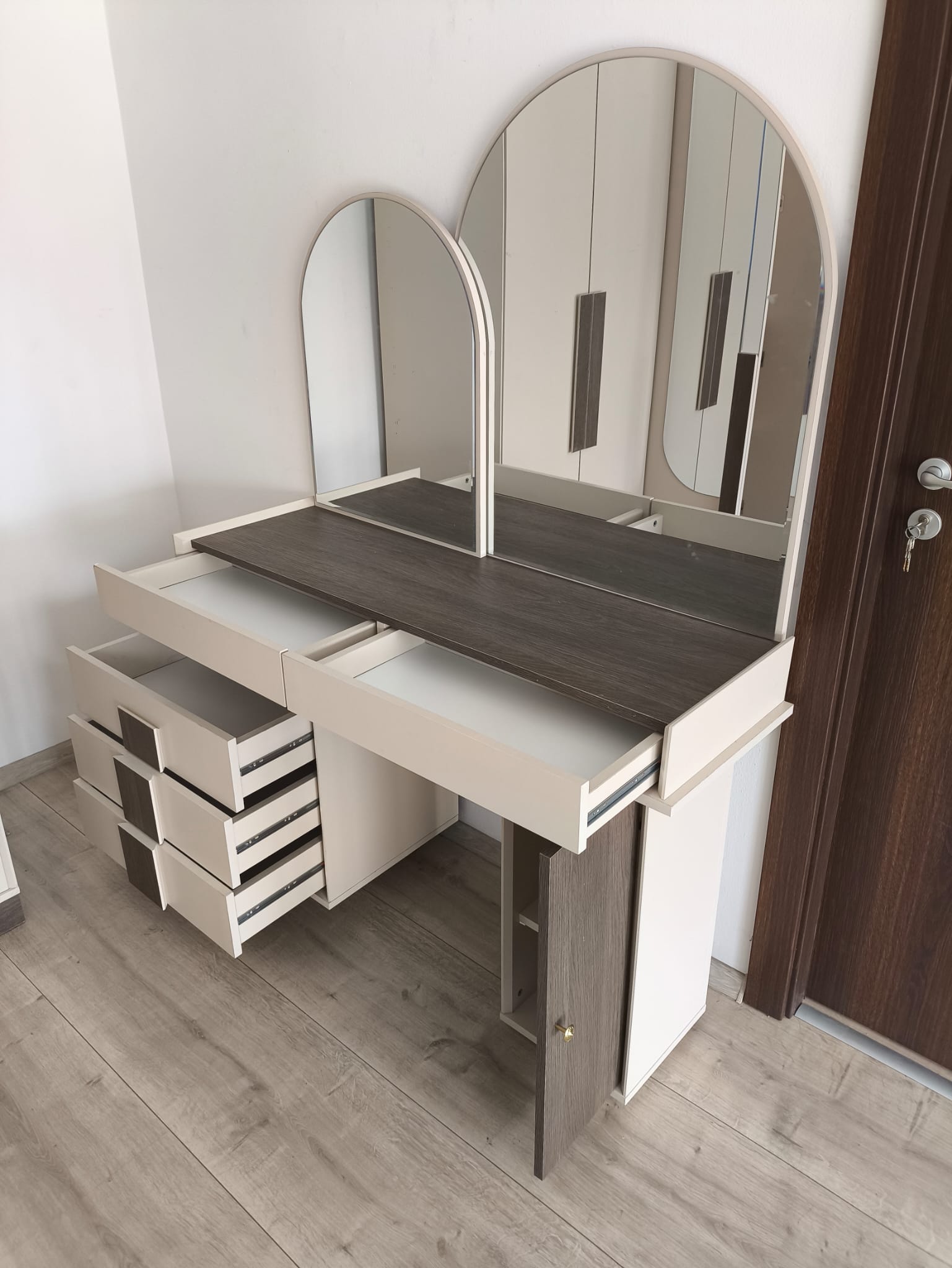 Dormitor complet LOTUS CU PAT DE 180X200 RABATABIL CU DEPOZITARE SALTEA INCLUSA - imagine 16