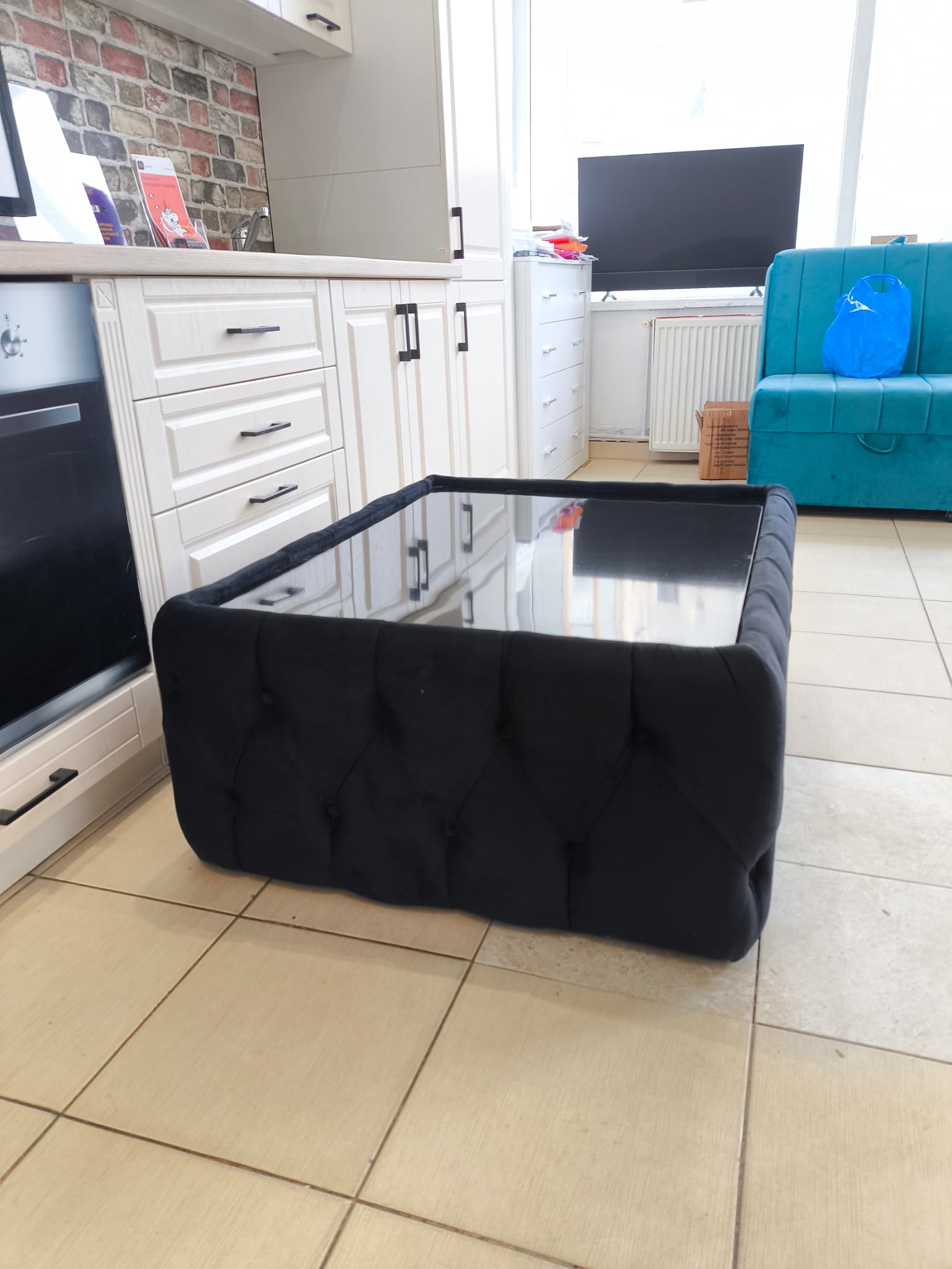 Măsuță de cafea Chesterfield neagra - imagine 3