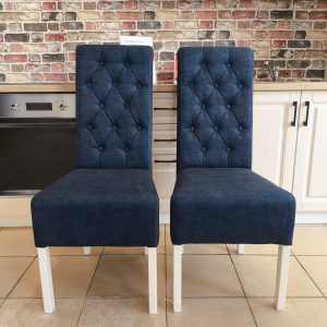 Set 2 scaune nr 80 disponibil un singur set !!!