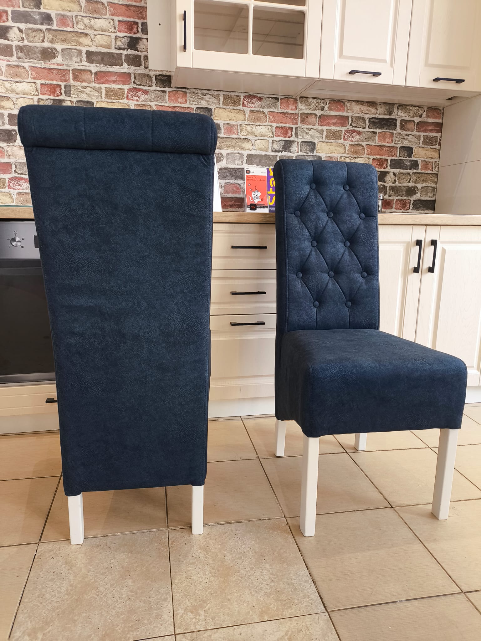 Set 2 scaune nr 80 disponibil un singur set !!! - imagine 2