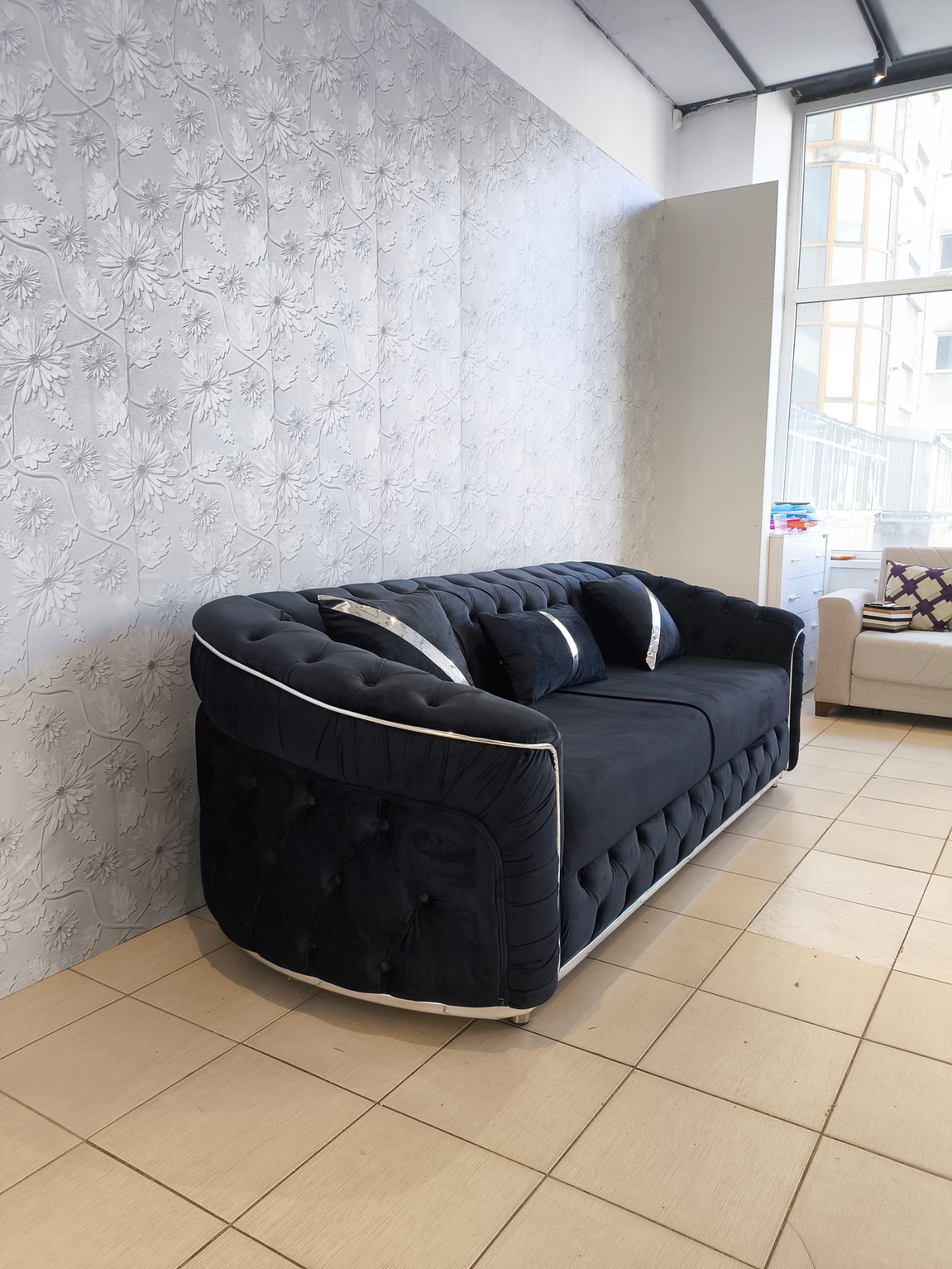 CANAPEA EXTENSIBILA ALITA NEGRU CU ARGINTIU - imagine 3
